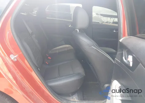 2023 Kia Forte Gt-Line z USA, uszkodzony, nr VIN 3KPF54AD7PE636758